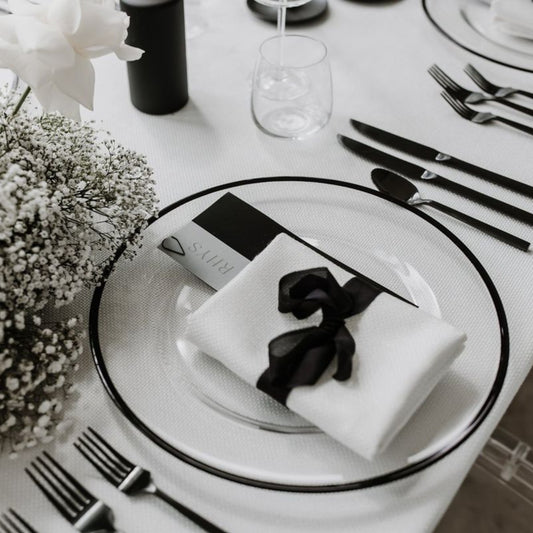 Black Rimmed Charger